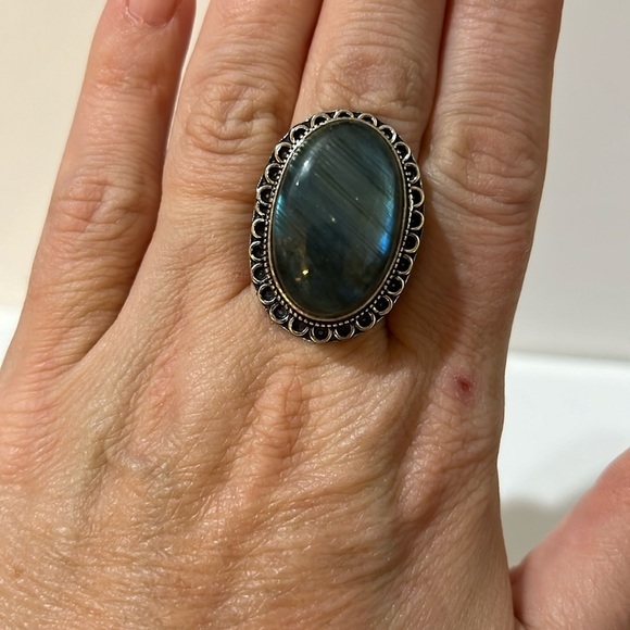 STATEMENT GEMSTONE RING SILVER OVERLAY BLUE FLASH LABRADORITE SIZE 8.25 - Picture 6 of 7